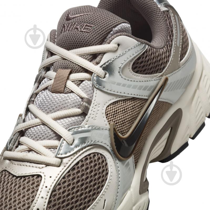Кроссовки Nike V5 RNR HJ5228-200 р.41 - фото 13
