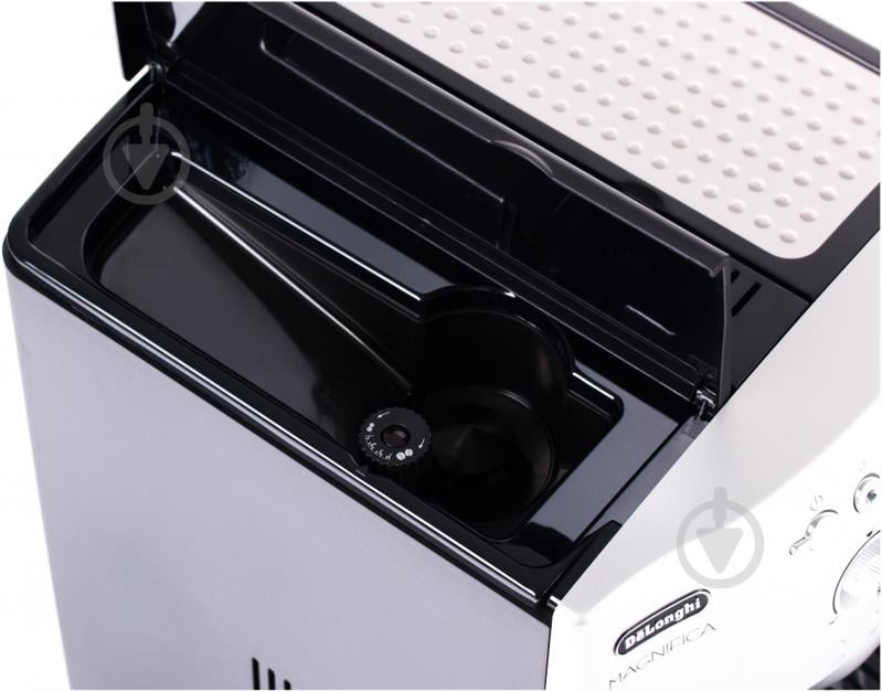 Кофемашина Delonghi ESAM 4200.S - фото 4