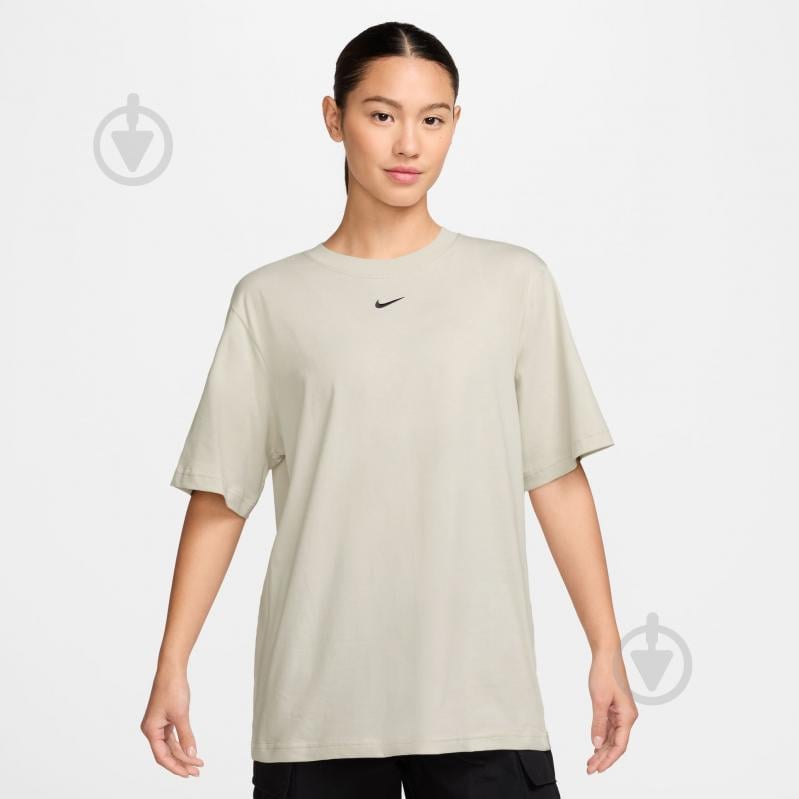 Футболка Nike W NSW TEE ESSNTL LBR FD4149-072 р.L бежевый - фото 1