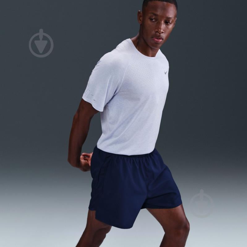 Футболка Nike M NK DFADV STRIDE SS TOP HV5203-057 р.M серый - фото 9