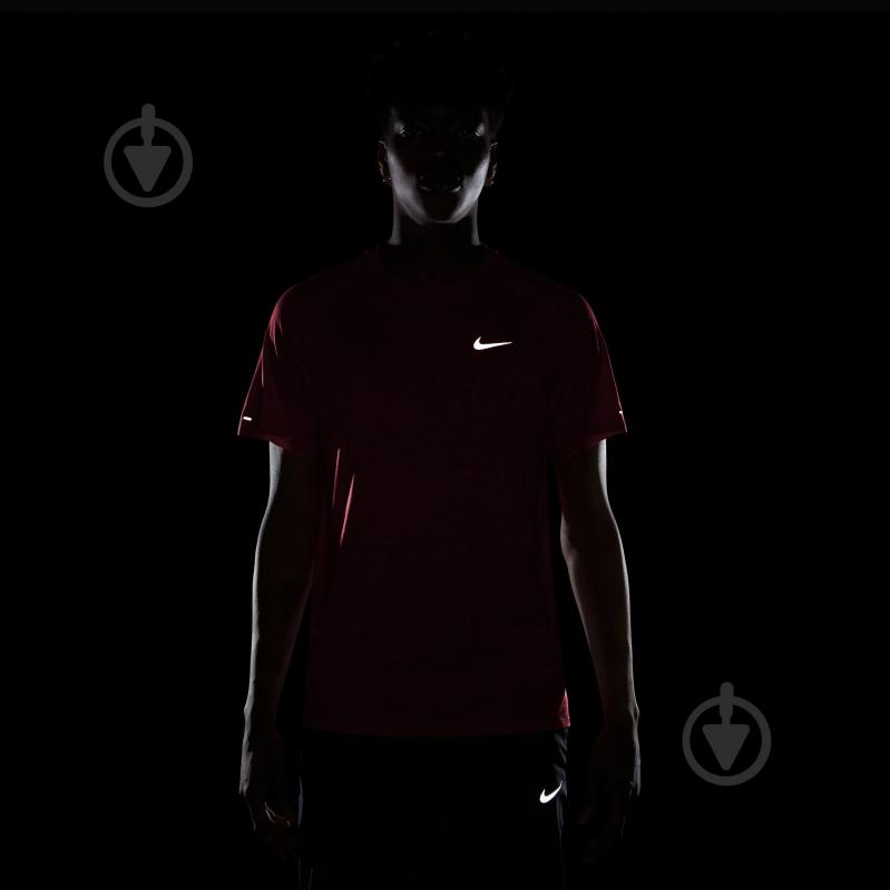 Футболка Nike M NK DFADV STRIDE SS TOP HV5203-635 р.XL красный - фото 6 Футболка Nike M NK DFADV STRIDE SS TOP HV5203-635 р.XL красный - фото 6