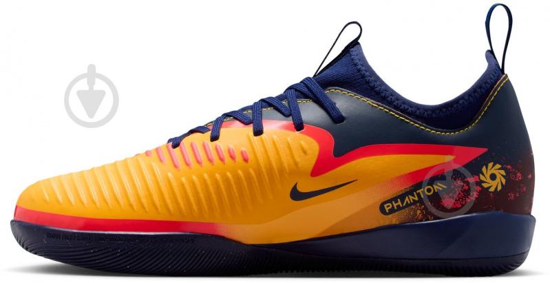 Футзальне взуття Nike JR PHANTOM 6 LOW ACAD IC EH HQ2036-800 р.34 помаранчевий - фото 4 Футзальне взуття Nike JR PHANTOM 6 LOW ACAD IC EH HQ2036-800 р.34 помаранчевий - фото 4