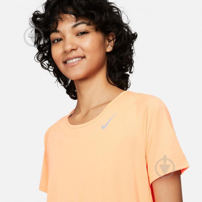 Футболка Nike DD5927-811 р.XS оранжевый - фото 4