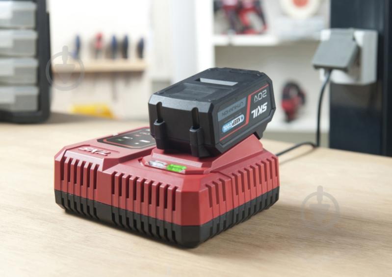 Зарядний пристрій SKIL CR1E3123 AA - фото 3 Зарядний пристрій SKIL CR1E3123 AA - фото 3