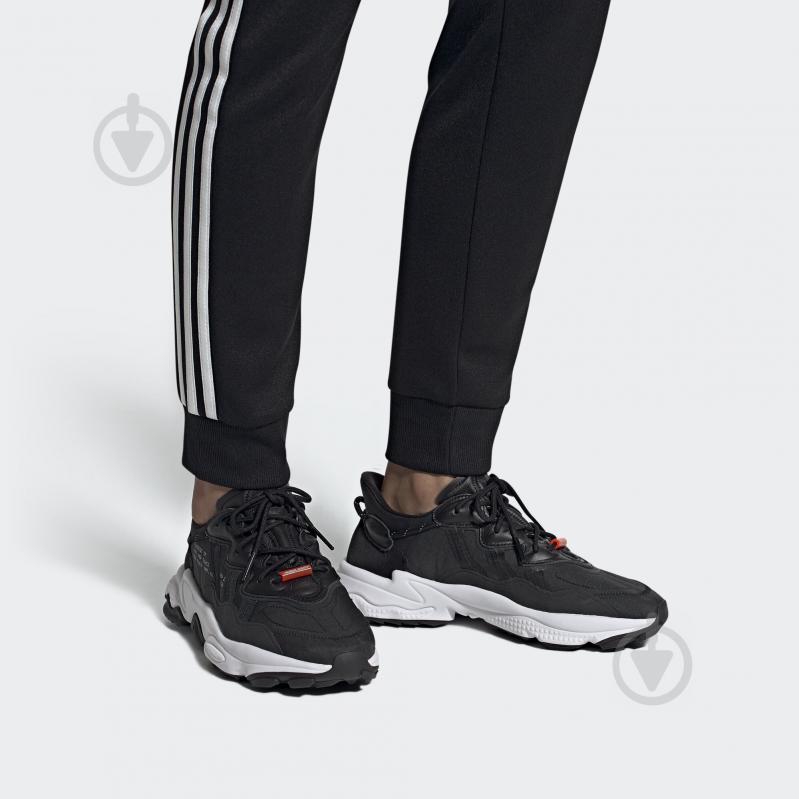 Кроссовки мужские демисезонные Adidas OZWEEGO TR EG8323 р.42 2/3 черные - фото 10