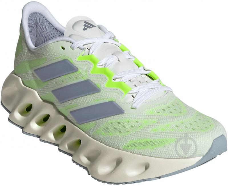 Кросівки жіночі Adidas Switch FWD FZ5685 р.41 1/3 - фото 3