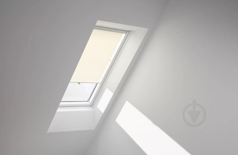 Штора рулонна Velux на гачкаx 55 см RHL CK00 1086 льон - фото 2