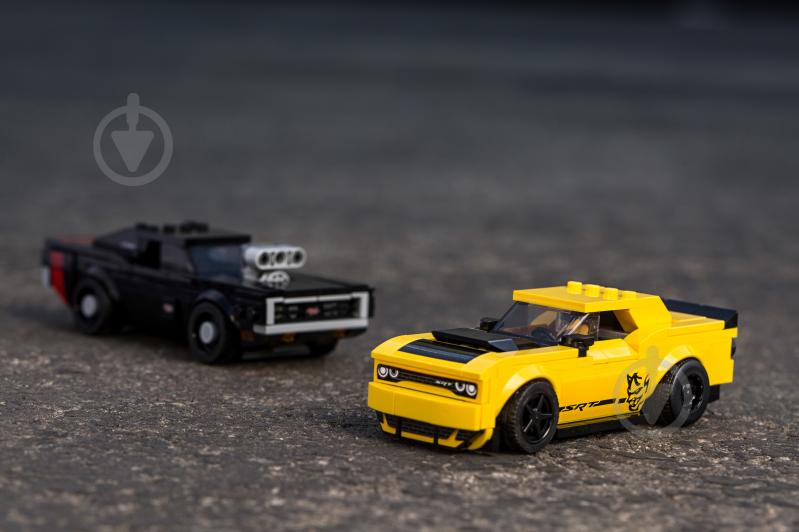 Конструктор LEGO Speed Champions Автомобілі 2018 Dodge Challenger SRT Demon і 1970 Dodge Charger R/T 75893 - фото 24