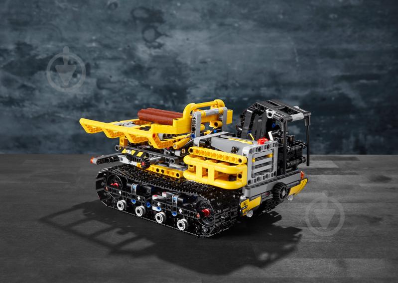 Конструктор LEGO Technic Гусеничный погрузчик 42094 - фото 29