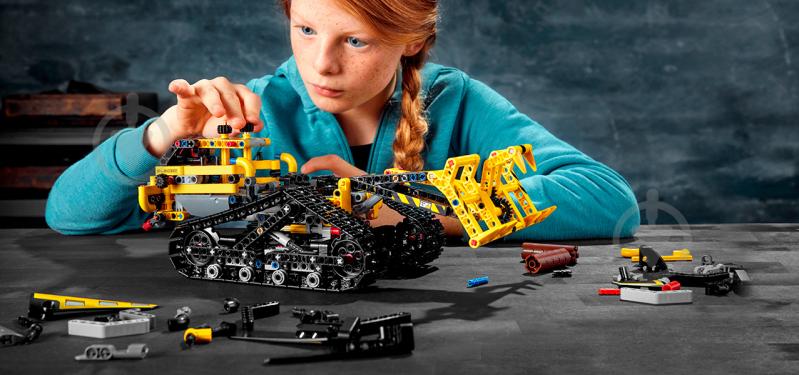 Конструктор LEGO Technic Гусеничный погрузчик 42094 - фото 38