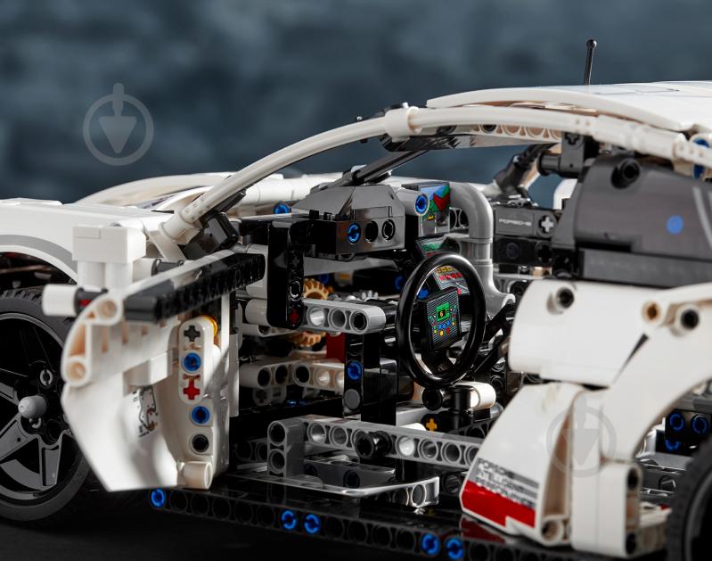 Конструктор LEGO Technic Porsche 911 RSR 42096 - фото 22