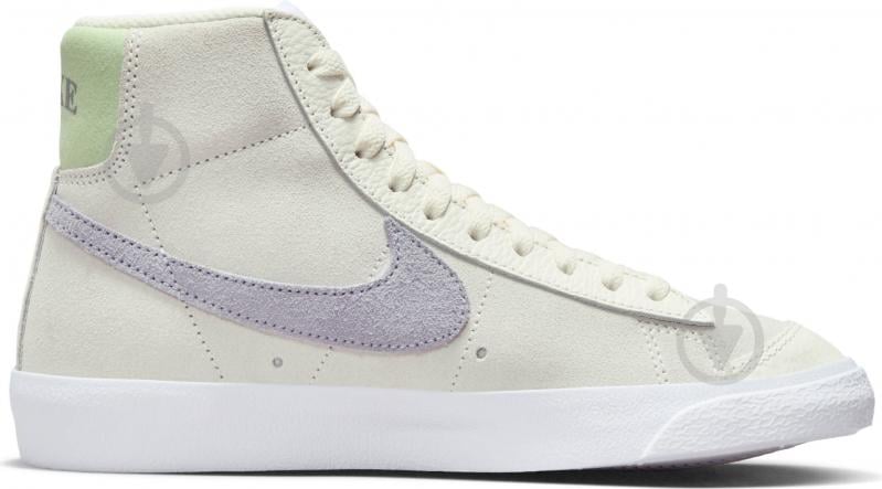 Кросівки жіночі Nike WMNS BLAZER MID '77 FN7775-100 р.40,5 різнокольорові - фото 2