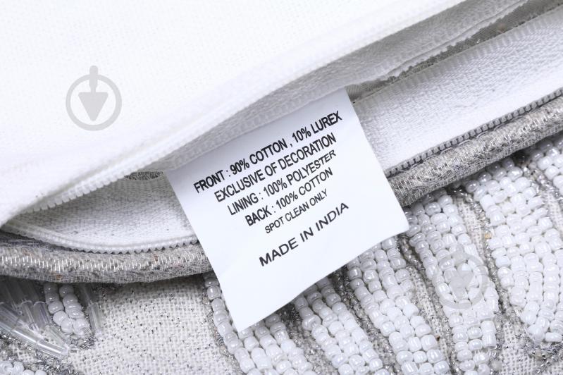 Наволочка декоративная Lurex LineLurex Line с ручной вышивкой 45x45 см серебряный PANACHE - фото 3 Наволочка декоративная Lurex LineLurex Line с ручной вышивкой 45x45 см серебряный PANACHE - фото 3