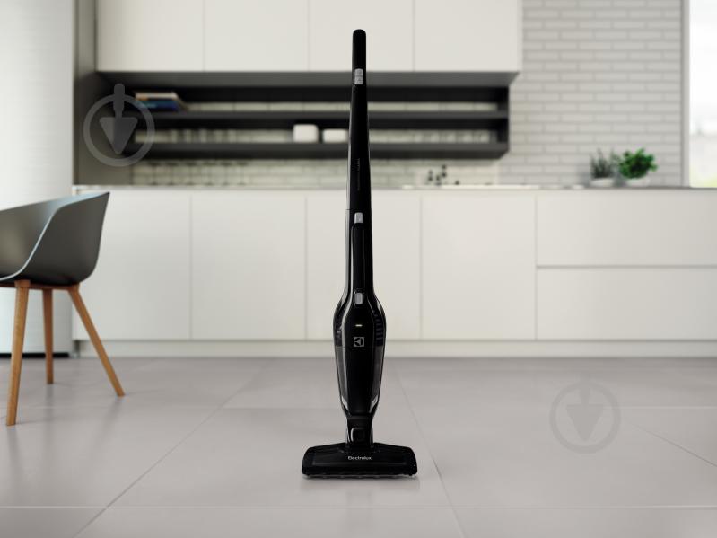 Пылесос Electrolux EERC70EB black - фото 2