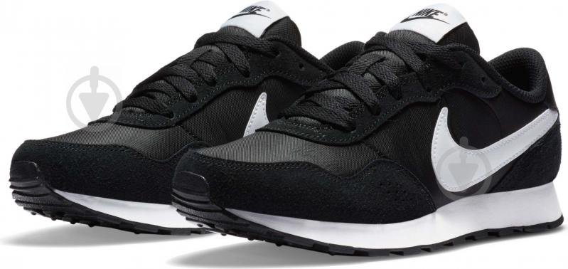 Кроссовки детские демисезонные Nike MD Valiant CN8558-002 р.38,5 черные - фото 1