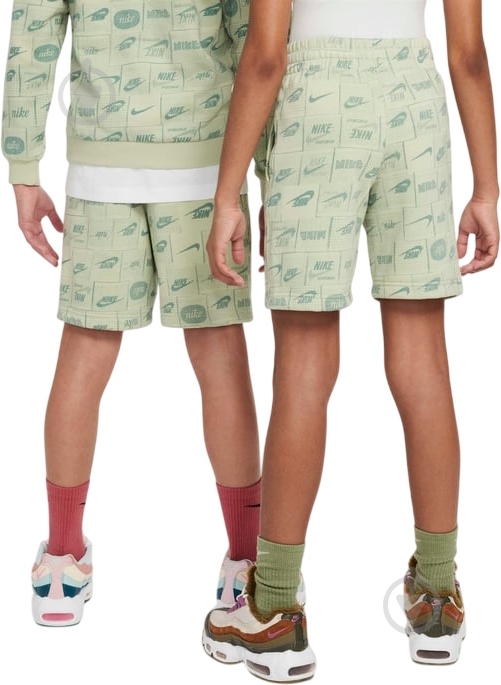 Шорти Nike FN8743-371 р. L хакі - фото 3