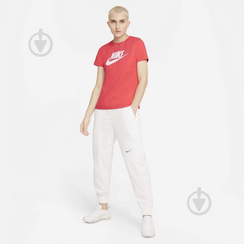 Футболка Nike W NSW TEE ESSNTL ICON FUTUR BV6169-814 р.XS червоний - фото 4