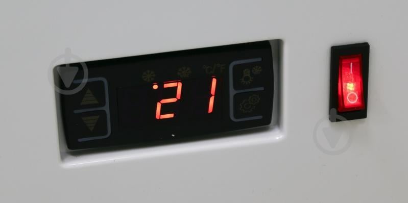 Витрина холодильная UFB XC-68L белая - фото 9