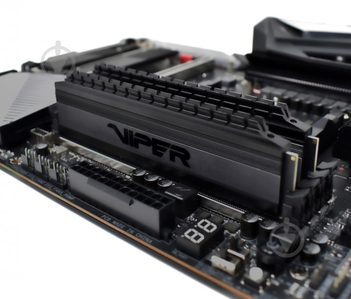 Оперативна пам'ять Patriot DDR4 SDRAM 16 GB (2x8GB) 4133 MHz (PVB416G413C8K) Viper 4 Blackout Series - фото 4