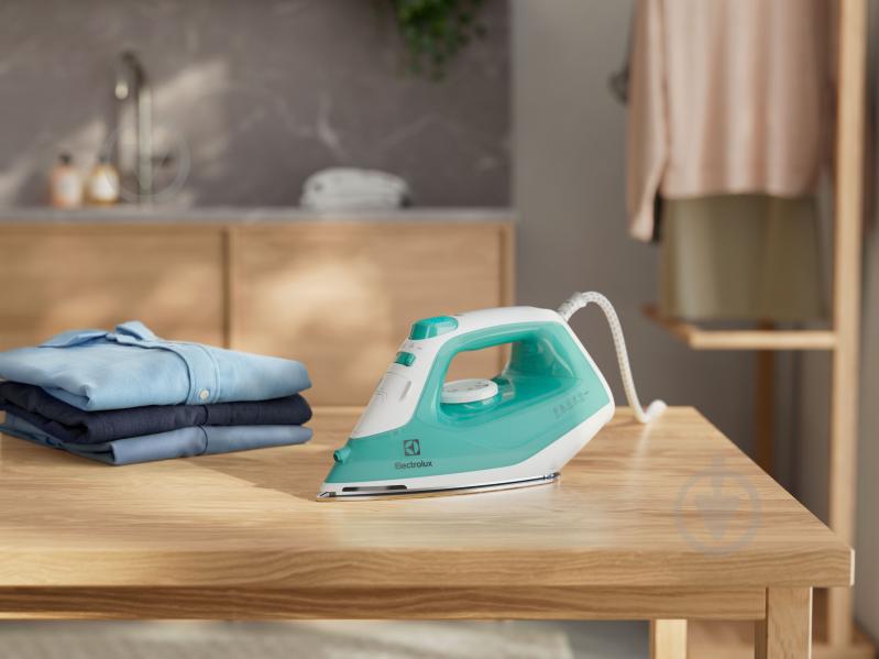 ВИТРИНА! Утюг Electrolux Care 500 Iron E5SI2-2AM (910003910) Aqua Mint - фото 8 ВИТРИНА! Утюг Electrolux Care 500 Iron E5SI2-2AM (910003910) Aqua Mint - фото 8