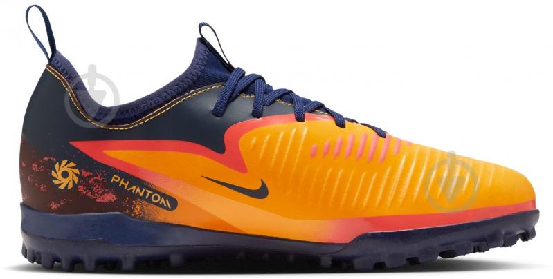 Cороконіжки Nike JR PHANTOM 6 LOW ACAD TF EH HQ2040-800 р. US 2,5Y помаранчевий - фото 2 Cороконіжки Nike JR PHANTOM 6 LOW ACAD TF EH HQ2040-800 р. US 2,5Y помаранчевий - фото 2