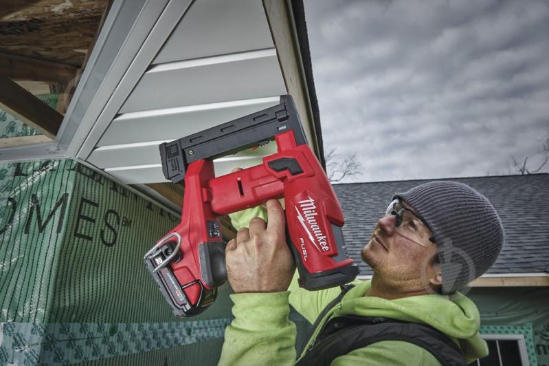 Степлер акумуляторний Milwaukee M18 FNCS18GS-0X 4933471942 - фото 2