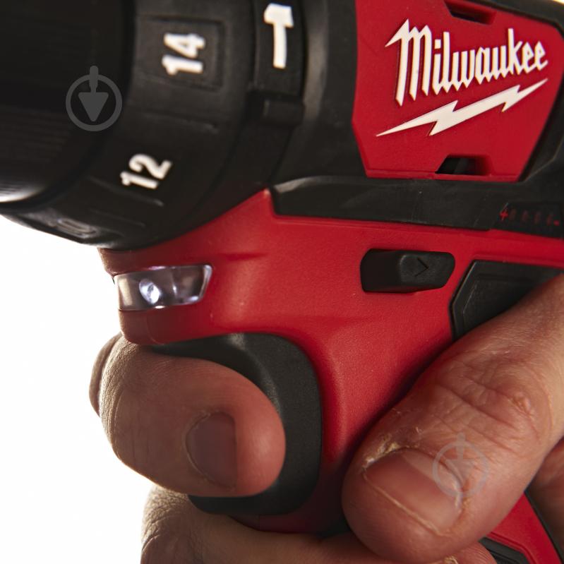 Шуруповерт ударный аккумуляторный Milwaukee M12 BPD-0 4933441950 - фото 3