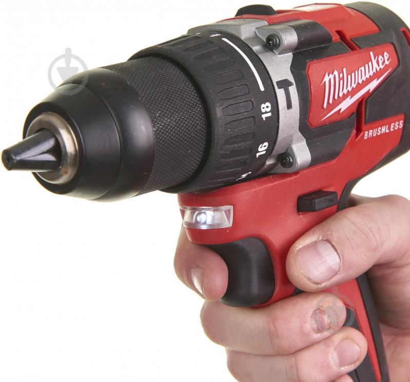 Шуруповерт ударный аккумуляторный Milwaukee M18 CBLPD-0 4933464319 - фото 3