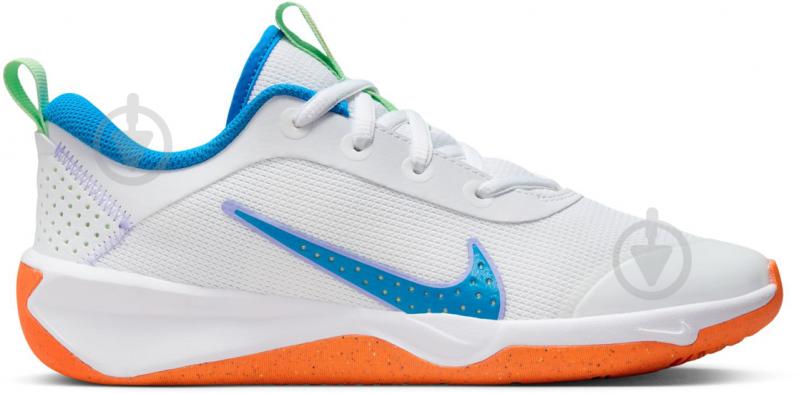 Кросівки дитячі демісезонні Nike OMNI MULTI-COURT DM9027-107 р.37,5 білі - фото 1