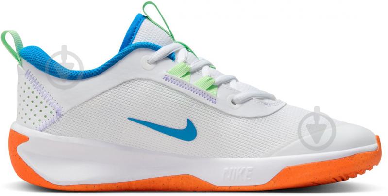 Кросівки дитячі демісезонні Nike OMNI MULTI-COURT DM9027-107 р.37,5 білі - фото 2