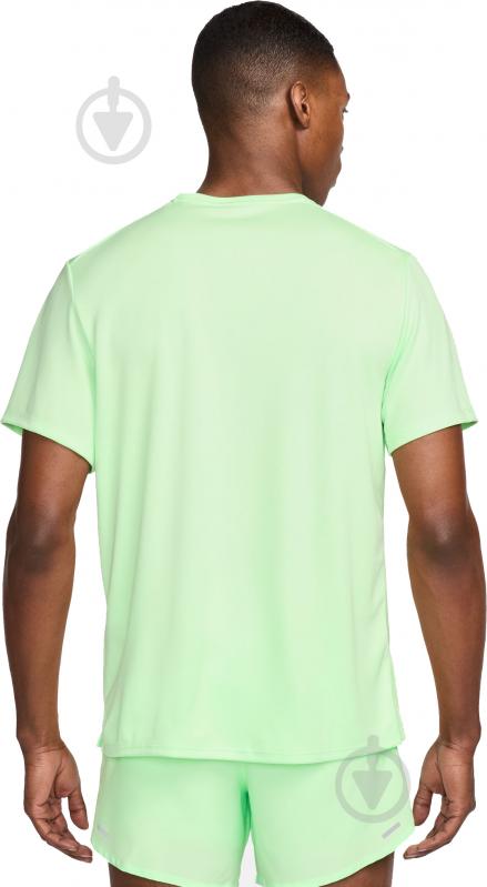 Футболка Nike NK DF UV ILER SS DV9315-376 р.2XL зеленый - фото 2