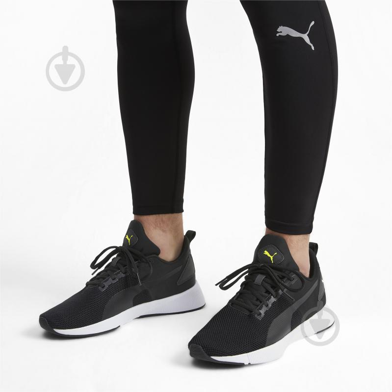 Кросівки чоловічі Puma FLYER RUNNER 19225713 р.41 чорні - фото 4
