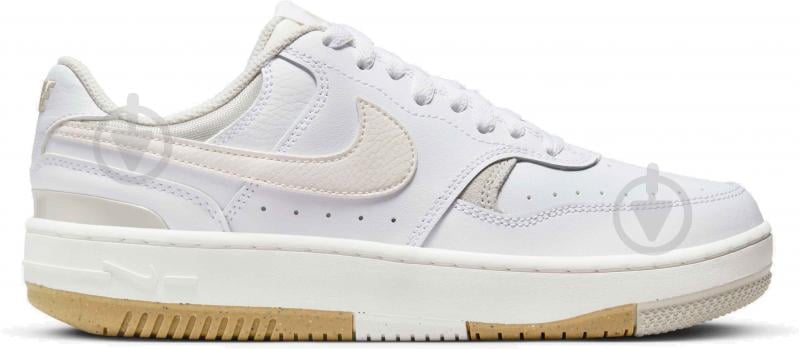 Кросівки жіночі Nike GAMMA FORCE DX9176-103 р.36,5 білі - фото 1