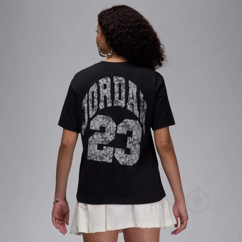 Футболка Jordan W J BRK SS GF GFX TEE LACE HV0198-010 р.XS чорний - фото 2 Футболка Jordan W J BRK SS GF GFX TEE LACE HV0198-010 р.XS чорний - фото 2