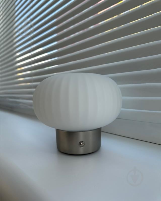 Настольная лампа Goldlux Latte 1x1,8 Вт LED-модуль серебряный 329844 - фото 4 Настольная лампа Goldlux Latte 1x1,8 Вт LED-модуль серебряный 329844 - фото 4