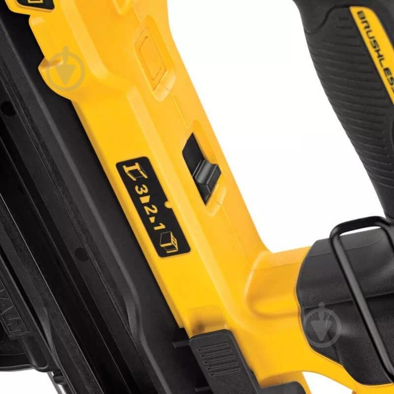 Степлер акумуляторний DeWalt DCN890N+DCB184 - фото 7