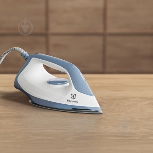 ВИТРИНА! Утюг с парогенератором Electrolux E5ST1-2DB - фото 5 ВИТРИНА! Утюг с парогенератором Electrolux E5ST1-2DB - фото 5