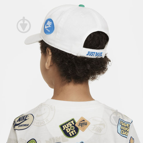 Кепка Nike MULTI PATCH CLUB CAP 8A3075-001 4-7Y білий - фото 3