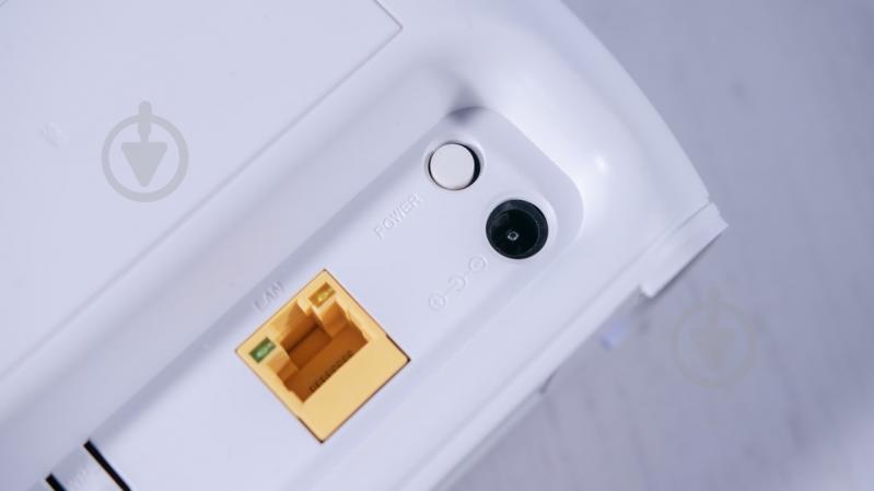 Маршрутизатор Tecno TR210 4G-LTE - фото 8