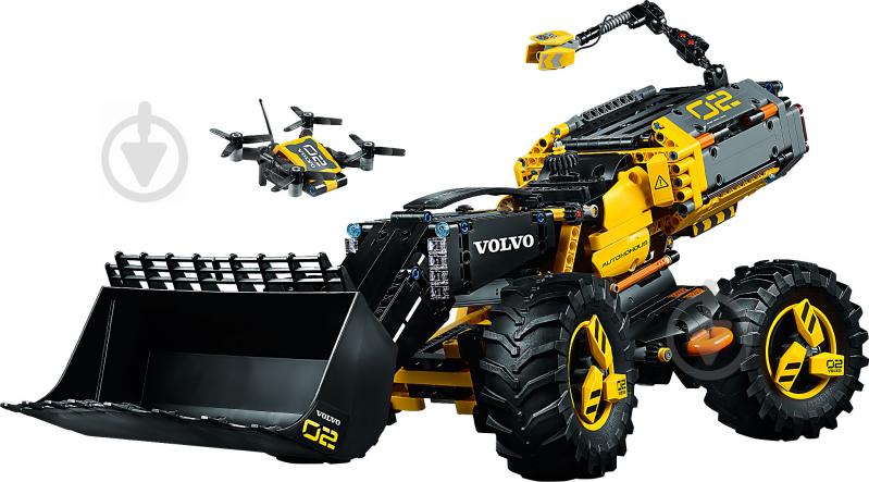 Конструктор LEGO Technic Volvo колесный погрузчик ZEUX 42081 - фото 4