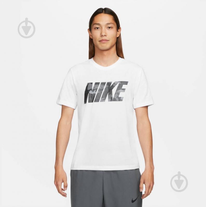 Футболка Nike DM5669-100 р.2XL белый - фото 1