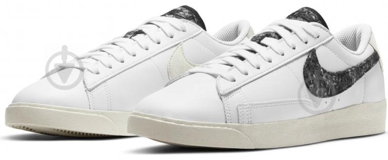 Кросівки жіночі демісезонні Nike Blazer Low SE DA4934-100 р.38 білі - фото 1