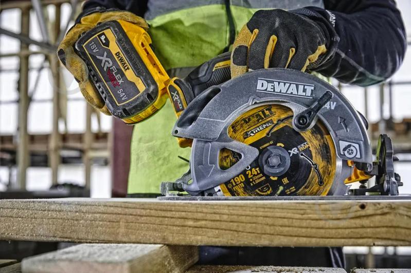 Пилка дискова DeWalt FLEXVOLT DCS578T2 - фото 7