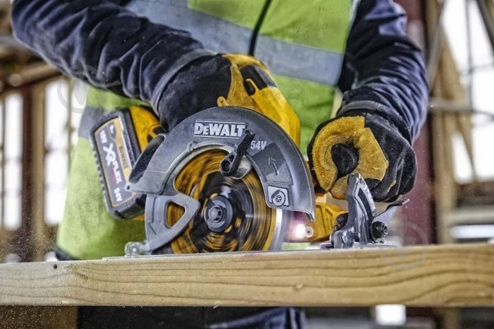 Пилка дискова DeWalt аккумуляторна DCS579NT - фото 6