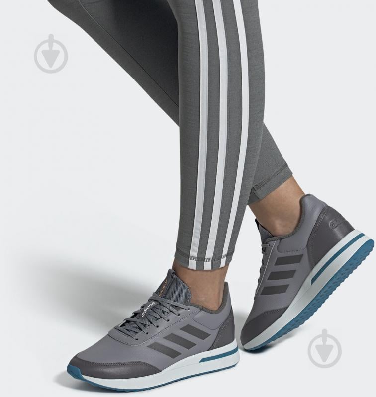 Кросівки жіночі демісезонні Adidas RUN70S EF0826 р.36 світло-сірі - фото 10