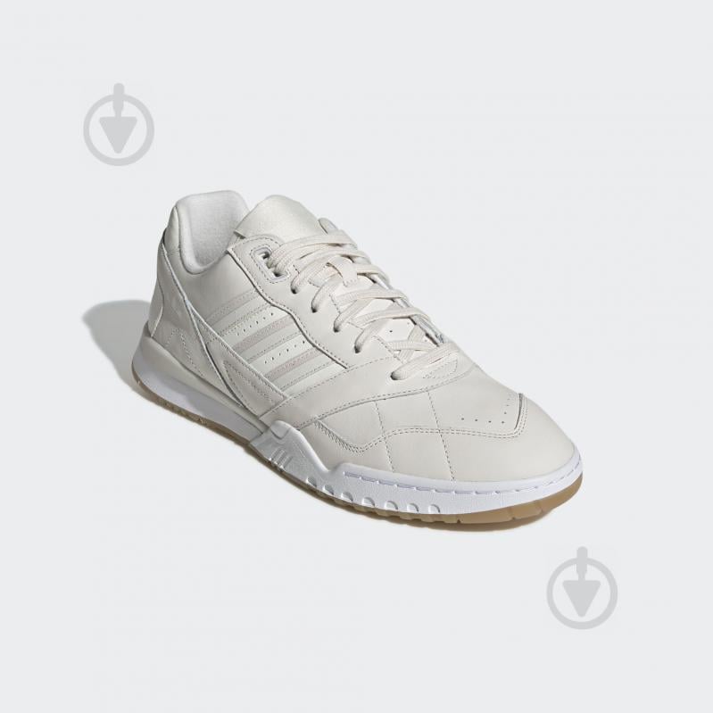 Кроссовки мужские зимние Adidas A.R. TRAINER EE5403 р.45 1/3 белые - фото 4