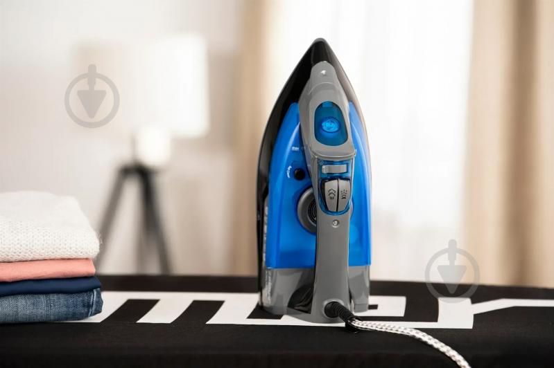 Утюг Zelmer ZIR3220 Krokus (80105959P) - фото 7 Утюг Zelmer ZIR3220 Krokus (80105959P) - фото 7