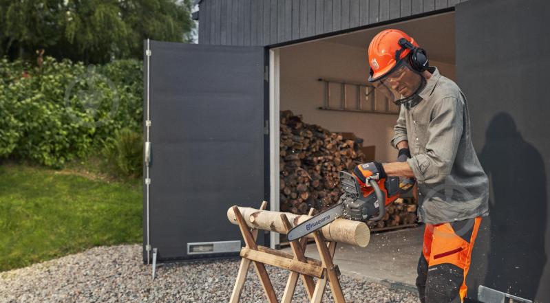 Акумуляторна ланцюгова пила Husqvarna 225i KIT (АКБ+ЗП) - фото 3 Акумуляторна ланцюгова пила Husqvarna 225i KIT (АКБ+ЗП) - фото 3