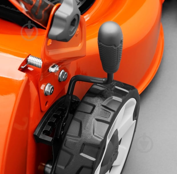 Газонокосилка бензиновая Husqvarna LC 151 - фото 4