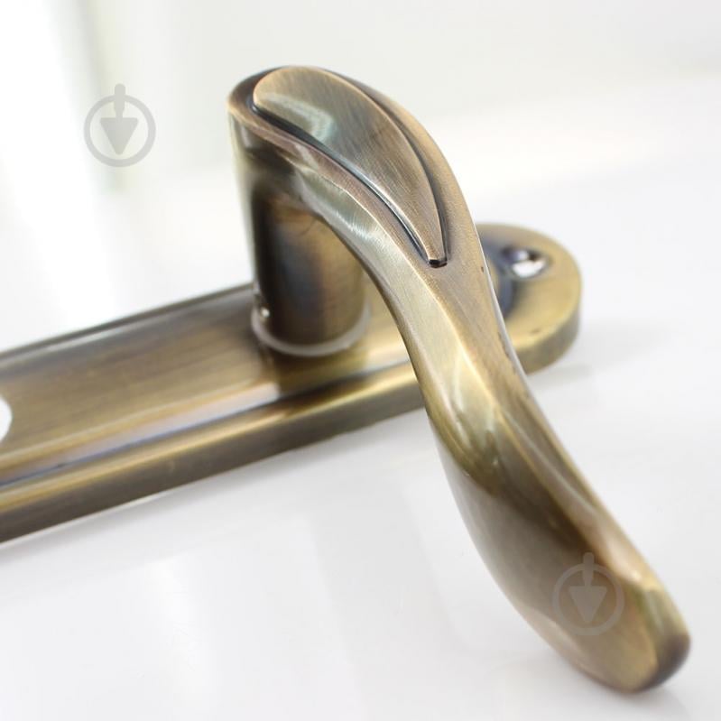 Ручка на планке Bruno Etro цилиндровый 60 мм матовая античная латунь - фото 3 Ручка на планке Bruno Etro цилиндровый 60 мм матовая античная латунь - фото 3